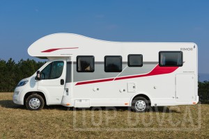 Vybavený obytný vůz Rimor Seal 695 - 2021 typu alkovna