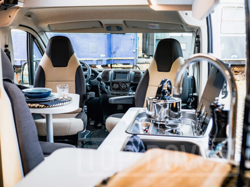 Obytná dodávka Fiat Ducato XGO X Van 104 - model 2023 - interiér vozu