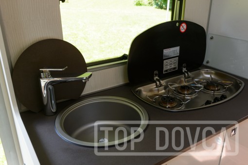 Moderní obytný vůz Bürstner, Delfin T 690 G 2,2 HDI - model 2023